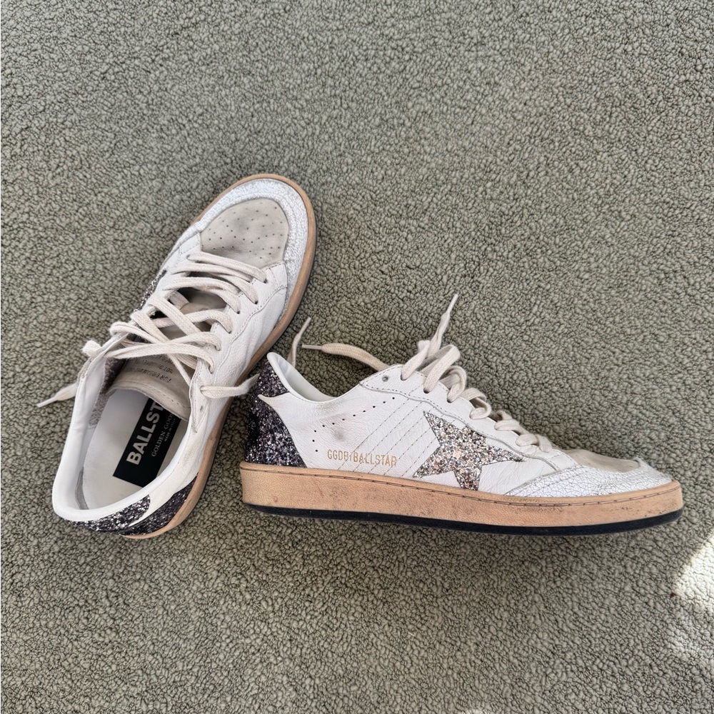 GOLDEN GOOSW Ballstar White and Gray Sneakers - Picture 2 of 5